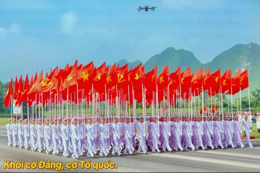 Khối cờ Đảng, cờ Tổ quốc